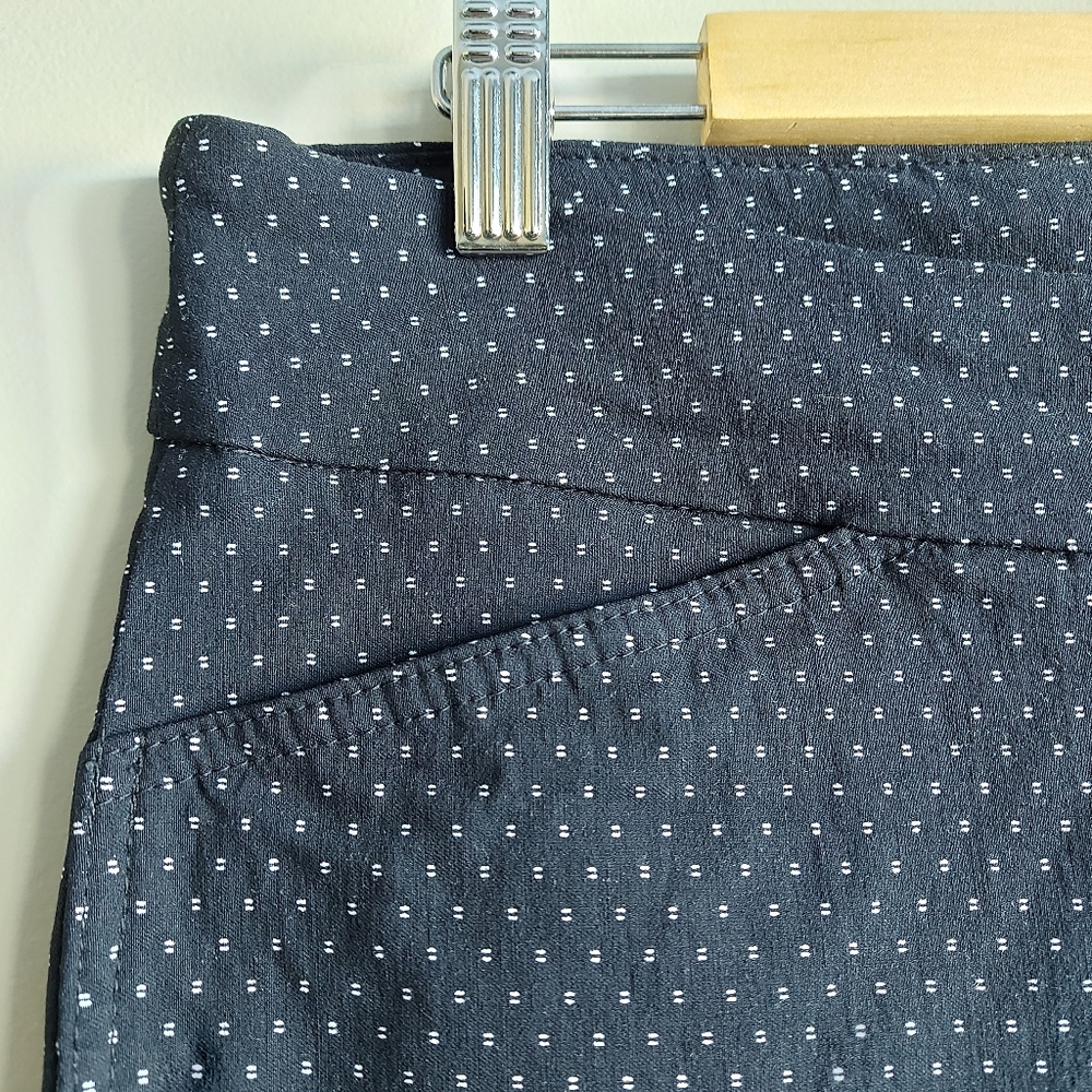 HILARY RADLEY ♡ Ladies Sport Shorts - Picture 5 of 11